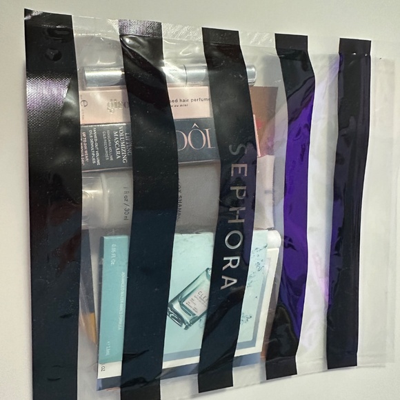 Sephora October 2025 Sample Bag – Option 1 | Limited Edition Deluxe Samples - Picture 2 of 4